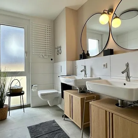 Apartment 3-Room New Fully Furnished Apartment Leonberg