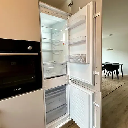 3-Room New Fully Furnished Apartment Leonberg